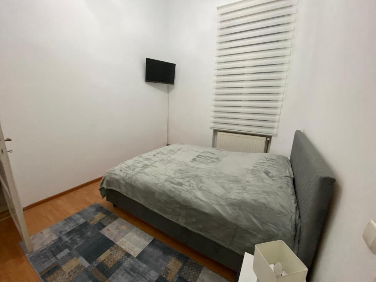 Apartament Super Central Cu Parcare Privata Apartment Арад Екстериор снимка